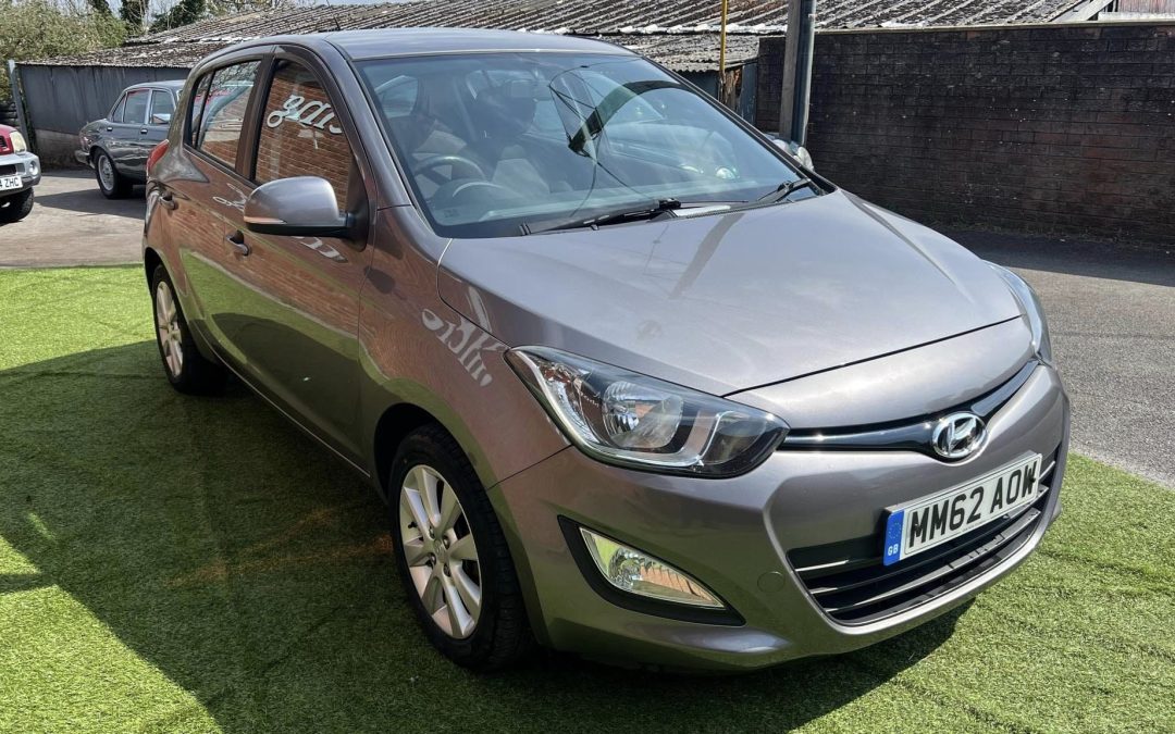 2013 HYUNDAI I20 ACTIVE