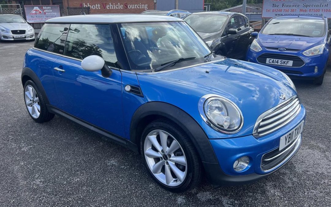 2011 MINI COOPER PIMLICO