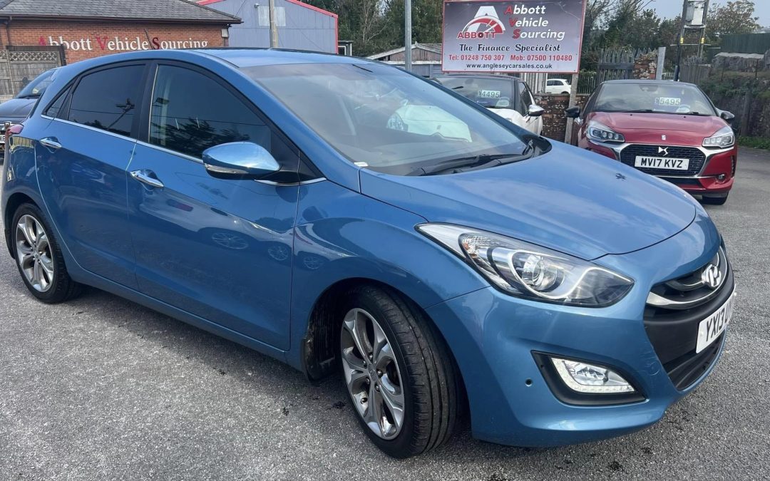 2013 HYUNDAI I20 PREMIUM